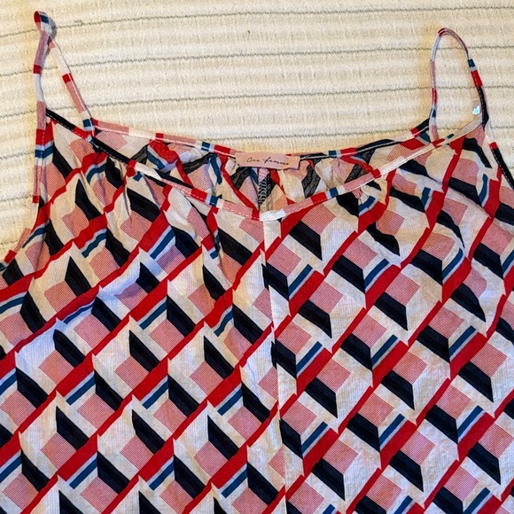 Geometric Patterned Romper - Picture 2 of 3